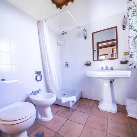 Dell'angelo Farm stay *